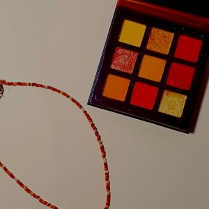 Lănțișor portocaliu din mărgele